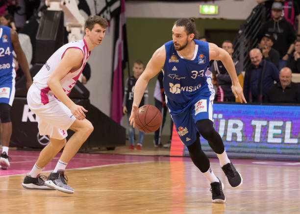 他在过去的 他在过去的