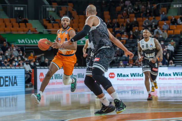 他不仅展现 他不仅展现